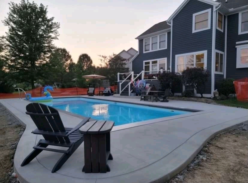 Backyard Retreat — Ohio San Juan fiberglass pool